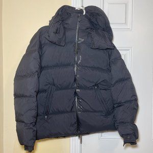 Moncler Puffer Jacket Black Size Medium Pre-Owned